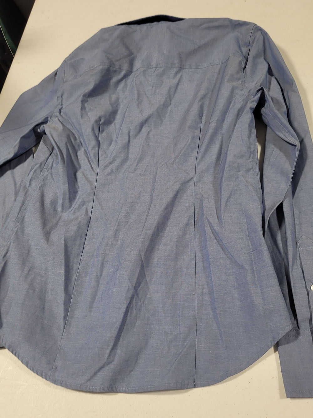 Eddie Bauer Light Blue Button-Up Women's Shirt - Picture 3 of 3